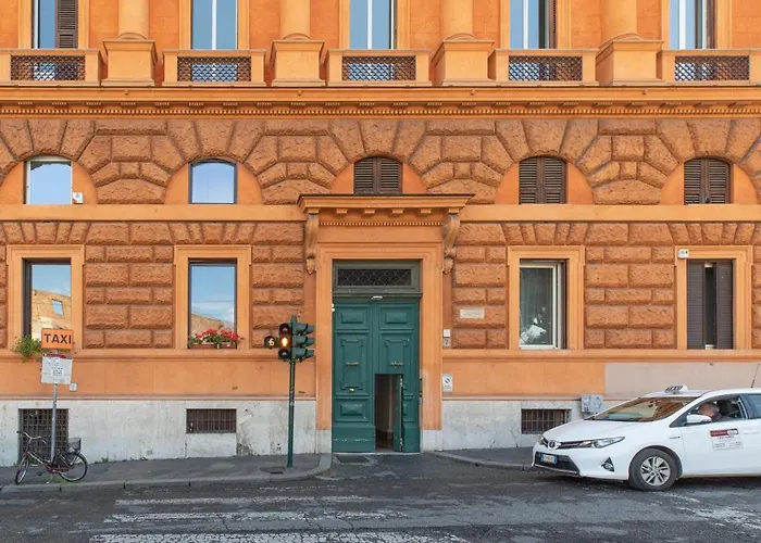 iFlat Colosseum Wide